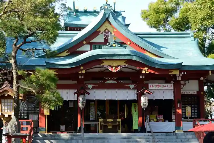 多摩川浅間神社の本殿・本堂