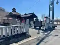 はね瀧道了尊の{uncategorized: "未分類", other: "その他", undefined: "問題あり", building: "その他建物", grave: "お墓", sacred_gate: "鳥居", guardian: "狛犬", statue: "像", buddha: "仏像", history: "歴史", nature: "自然", garden: "庭園", animal: "動物", pagoda: "塔", temizu: "手水舎", mountain_gate: "山門・神門", sanctuary: "本殿・本堂", subordinate: "末社・摂社", art: "芸術", scenery: "景色", jizo: "地蔵", ema: "絵馬", goshuin: "御朱印", omikuji: "おみくじ", items: "授与品その他", amulet: "お守り", goshuincho: "御朱印帳", eats: "食事", festival: "お祭り", votive_dance: "神楽", shichigosan: "七五三参", wedding: "結婚式", experience: "体験その他", initially: "初詣", around: "周辺", anti_infection: "感染症対策"}