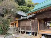 四所神社の{uncategorized: "未分類", other: "その他", undefined: "問題あり", building: "その他建物", grave: "お墓", sacred_gate: "鳥居", guardian: "狛犬", statue: "像", buddha: "仏像", history: "歴史", nature: "自然", garden: "庭園", animal: "動物", pagoda: "塔", temizu: "手水舎", mountain_gate: "山門・神門", sanctuary: "本殿・本堂", subordinate: "末社・摂社", art: "芸術", scenery: "景色", jizo: "地蔵", ema: "絵馬", goshuin: "御朱印", omikuji: "おみくじ", items: "授与品その他", amulet: "お守り", goshuincho: "御朱印帳", eats: "食事", festival: "お祭り", votive_dance: "神楽", shichigosan: "七五三参", wedding: "結婚式", experience: "体験その他", initially: "初詣", around: "周辺", anti_infection: "感染症対策"}