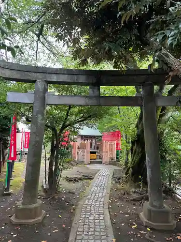桐ヶ谷氷川神社の鳥居