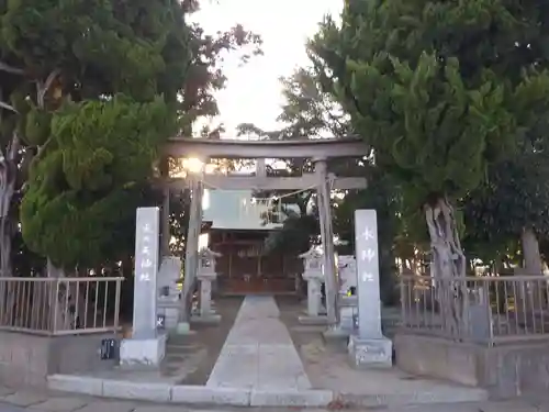 水神神社の鳥居