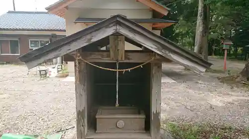 網戸神社の末社