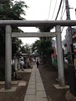 皆中稲荷神社の鳥居