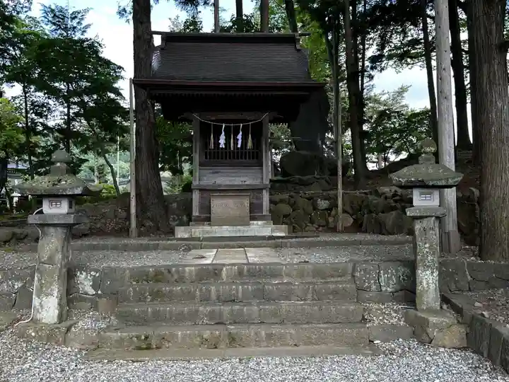 諏訪大社下社秋宮(長野県)