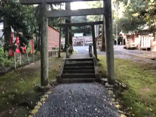 阿射加神社の鳥居