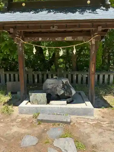 鹿嶋神社の{uncategorized: "未分類", other: "その他", undefined: "問題あり", building: "その他建物", grave: "お墓", sacred_gate: "鳥居", guardian: "狛犬", statue: "像", buddha: "仏像", history: "歴史", nature: "自然", garden: "庭園", animal: "動物", pagoda: "塔", temizu: "手水舎", mountain_gate: "山門・神門", sanctuary: "本殿・本堂", subordinate: "末社・摂社", art: "芸術", scenery: "景色", jizo: "地蔵", ema: "絵馬", goshuin: "御朱印", omikuji: "おみくじ", items: "授与品その他", amulet: "お守り", goshuincho: "御朱印帳", eats: "食事", festival: "お祭り", votive_dance: "神楽", shichigosan: "七五三参", wedding: "結婚式", experience: "体験その他", initially: "初詣", around: "周辺", anti_infection: "感染症対策"}