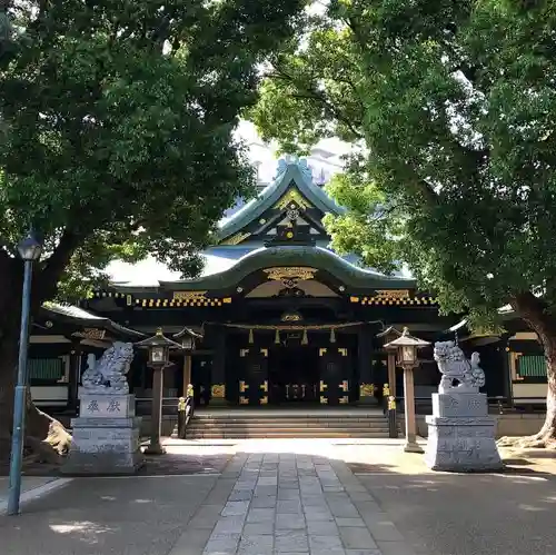 穴八幡宮の本殿・本堂