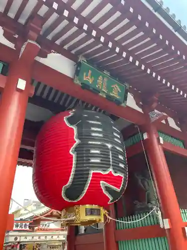 浅草寺の山門