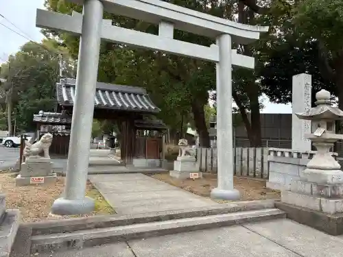 大依羅神社の{uncategorized: "未分類", other: "その他", undefined: "問題あり", building: "その他建物", grave: "お墓", sacred_gate: "鳥居", guardian: "狛犬", statue: "像", buddha: "仏像", history: "歴史", nature: "自然", garden: "庭園", animal: "動物", pagoda: "塔", temizu: "手水舎", mountain_gate: "山門・神門", sanctuary: "本殿・本堂", subordinate: "末社・摂社", art: "芸術", scenery: "景色", jizo: "地蔵", ema: "絵馬", goshuin: "御朱印", omikuji: "おみくじ", items: "授与品その他", amulet: "お守り", goshuincho: "御朱印帳", eats: "食事", festival: "お祭り", votive_dance: "神楽", shichigosan: "七五三参", wedding: "結婚式", experience: "体験その他", initially: "初詣", around: "周辺", anti_infection: "感染症対策"}