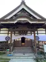 雄山寺の本殿・本堂