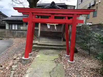 久保市乙剣宮の末社・摂社