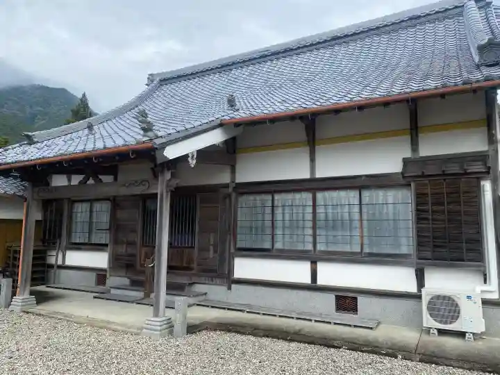 宝積院の{uncategorized: "未分類", other: "その他", undefined: "問題あり", building: "その他建物", grave: "お墓", sacred_gate: "鳥居", guardian: "狛犬", statue: "像", buddha: "仏像", history: "歴史", nature: "自然", garden: "庭園", animal: "動物", pagoda: "塔", temizu: "手水舎", mountain_gate: "山門・神門", sanctuary: "本殿・本堂", subordinate: "末社・摂社", art: "芸術", scenery: "景色", jizo: "地蔵", ema: "絵馬", goshuin: "御朱印", omikuji: "おみくじ", items: "授与品その他", amulet: "お守り", goshuincho: "御朱印帳", eats: "食事", festival: "お祭り", votive_dance: "神楽", shichigosan: "七五三参", wedding: "結婚式", experience: "体験その他", initially: "初詣", around: "周辺", anti_infection: "感染症対策"}
