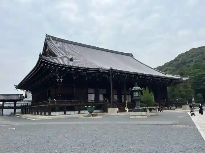 知恩院の本殿・本堂