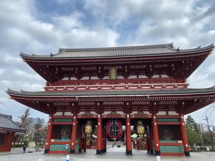 浅草寺の山門・神門