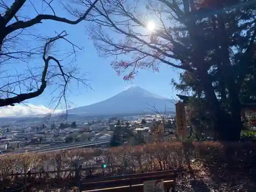 新倉富士浅間神社の景色