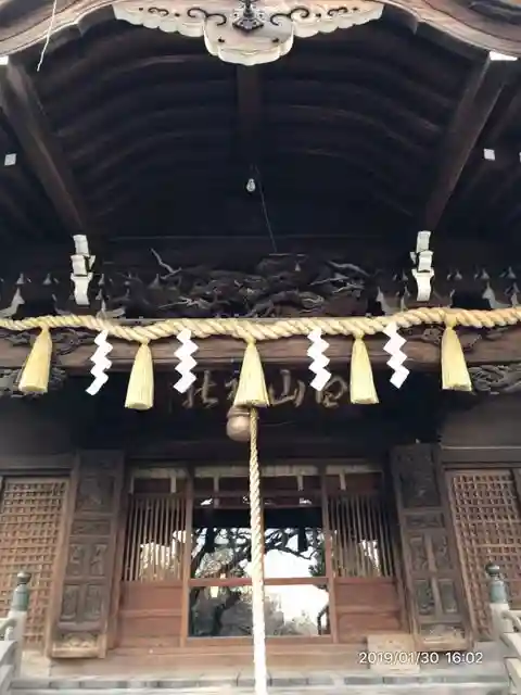 白山神社の本殿・本堂