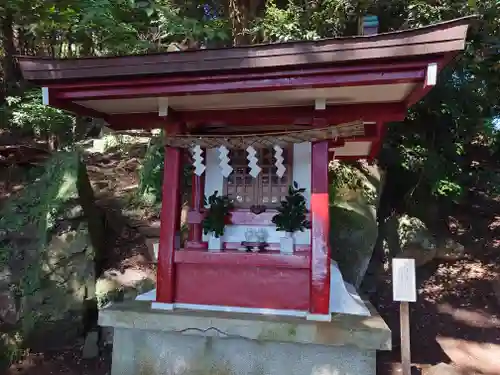 伊豆山神社 本宮社の末社