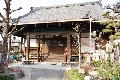 深広寺の本殿