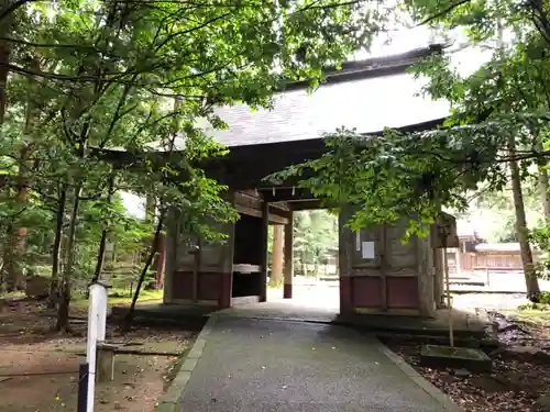 若狭彦神社（上社）の山門・神門