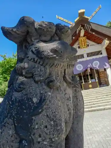 烈々布神社の狛犬