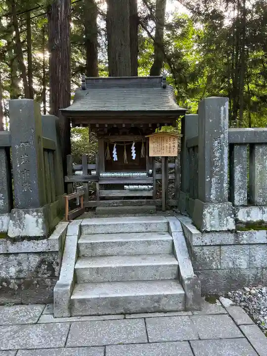 諏訪大社下社春宮(長野県)