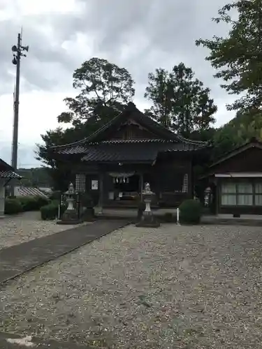 机﨑神社の本殿・本堂