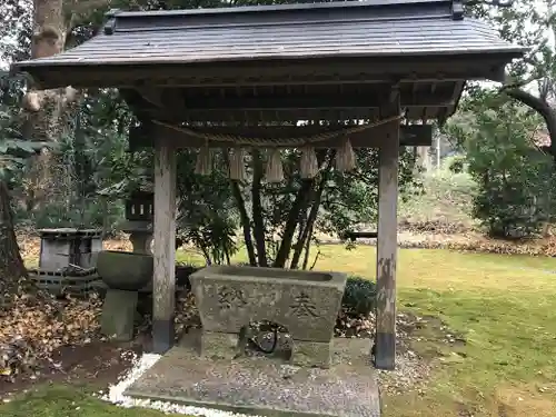 子安神社の手水舎