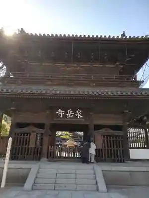 泉岳寺の山門・神門