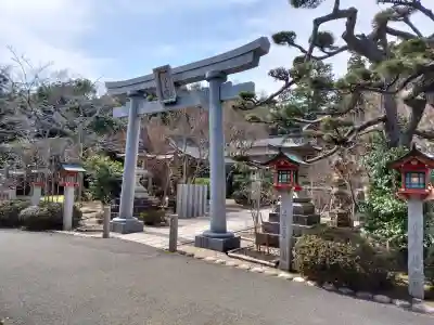 常宮神社の{uncategorized: "未分類", other: "その他", undefined: "問題あり", building: "その他建物", grave: "お墓", sacred_gate: "鳥居", guardian: "狛犬", statue: "像", buddha: "仏像", history: "歴史", nature: "自然", garden: "庭園", animal: "動物", pagoda: "塔", temizu: "手水舎", mountain_gate: "山門・神門", sanctuary: "本殿・本堂", subordinate: "末社・摂社", art: "芸術", scenery: "景色", jizo: "地蔵", ema: "絵馬", goshuin: "御朱印", omikuji: "おみくじ", items: "授与品その他", amulet: "お守り", goshuincho: "御朱印帳", eats: "食事", festival: "お祭り", votive_dance: "神楽", shichigosan: "七五三参", wedding: "結婚式", experience: "体験その他", initially: "初詣", around: "周辺", anti_infection: "感染症対策"}