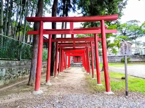 伊賀八幡宮の鳥居