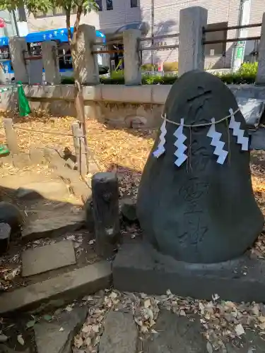 千駄ヶ谷冨士浅間神社の{uncategorized: "未分類", other: "その他", undefined: "問題あり", building: "その他建物", grave: "お墓", sacred_gate: "鳥居", guardian: "狛犬", statue: "像", buddha: "仏像", history: "歴史", nature: "自然", garden: "庭園", animal: "動物", pagoda: "塔", temizu: "手水舎", mountain_gate: "山門・神門", sanctuary: "本殿・本堂", subordinate: "末社・摂社", art: "芸術", scenery: "景色", jizo: "地蔵", ema: "絵馬", goshuin: "御朱印", omikuji: "おみくじ", items: "授与品その他", amulet: "お守り", goshuincho: "御朱印帳", eats: "食事", festival: "お祭り", votive_dance: "神楽", shichigosan: "七五三参", wedding: "結婚式", experience: "体験その他", initially: "初詣", around: "周辺", anti_infection: "感染症対策"}