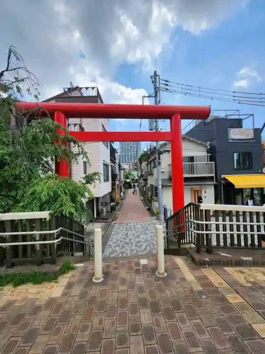 住吉神社の{uncategorized: "未分類", other: "その他", undefined: "問題あり", building: "その他建物", grave: "お墓", sacred_gate: "鳥居", guardian: "狛犬", statue: "像", buddha: "仏像", history: "歴史", nature: "自然", garden: "庭園", animal: "動物", pagoda: "塔", temizu: "手水舎", mountain_gate: "山門・神門", sanctuary: "本殿・本堂", subordinate: "末社・摂社", art: "芸術", scenery: "景色", jizo: "地蔵", ema: "絵馬", goshuin: "御朱印", omikuji: "おみくじ", items: "授与品その他", amulet: "お守り", goshuincho: "御朱印帳", eats: "食事", festival: "お祭り", votive_dance: "神楽", shichigosan: "七五三参", wedding: "結婚式", experience: "体験その他", initially: "初詣", around: "周辺", anti_infection: "感染症対策"}