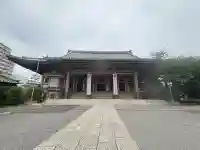 東本願寺の{uncategorized: "未分類", other: "その他", undefined: "問題あり", building: "その他建物", grave: "お墓", sacred_gate: "鳥居", guardian: "狛犬", statue: "像", buddha: "仏像", history: "歴史", nature: "自然", garden: "庭園", animal: "動物", pagoda: "塔", temizu: "手水舎", mountain_gate: "山門・神門", sanctuary: "本殿・本堂", subordinate: "末社・摂社", art: "芸術", scenery: "景色", jizo: "地蔵", ema: "絵馬", goshuin: "御朱印", omikuji: "おみくじ", items: "授与品その他", amulet: "お守り", goshuincho: "御朱印帳", eats: "食事", festival: "お祭り", votive_dance: "神楽", shichigosan: "七五三参", wedding: "結婚式", experience: "体験その他", initially: "初詣", around: "周辺", anti_infection: "感染症対策"}