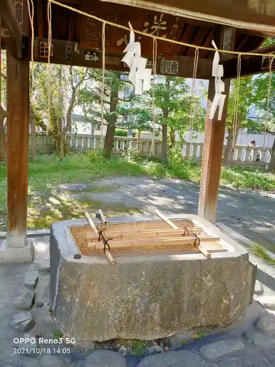 千束稲荷神社の手水舎