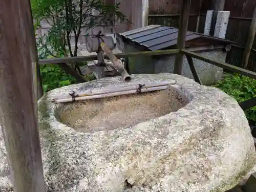 満月寺（浮御堂）の手水舎