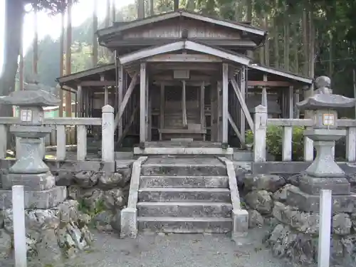 志子淵神社の本殿