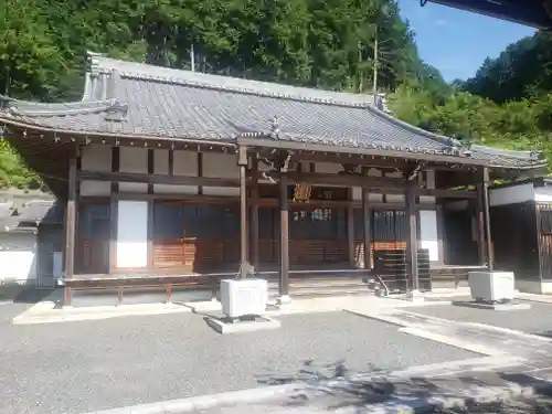 敬恩寺の本殿