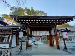 平野神社の山門