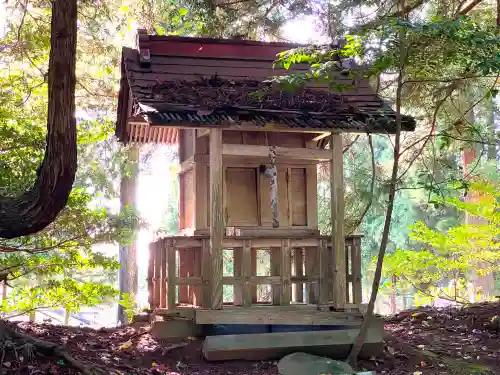 鳥海山大物忌神社蕨岡口ノ宮の末社