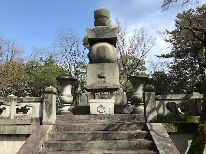 豊国廟(豊国神社飛地境内)の塔