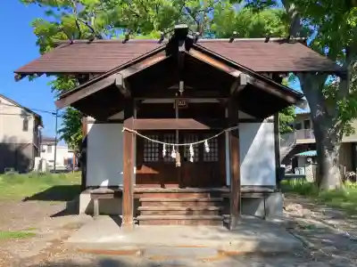 綱島神社の{uncategorized: "未分類", other: "その他", undefined: "問題あり", building: "その他建物", grave: "お墓", sacred_gate: "鳥居", guardian: "狛犬", statue: "像", buddha: "仏像", history: "歴史", nature: "自然", garden: "庭園", animal: "動物", pagoda: "塔", temizu: "手水舎", mountain_gate: "山門・神門", sanctuary: "本殿・本堂", subordinate: "末社・摂社", art: "芸術", scenery: "景色", jizo: "地蔵", ema: "絵馬", goshuin: "御朱印", omikuji: "おみくじ", items: "授与品その他", amulet: "お守り", goshuincho: "御朱印帳", eats: "食事", festival: "お祭り", votive_dance: "神楽", shichigosan: "七五三参", wedding: "結婚式", experience: "体験その他", initially: "初詣", around: "周辺", anti_infection: "感染症対策"}