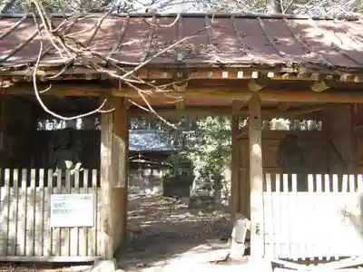 大聖院(高塚不動尊)の山門・神門