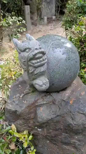 伏見神宝神社の像