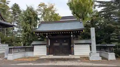 幸福寺の山門・神門