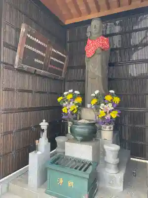 安禅寺の{uncategorized: "未分類", other: "その他", undefined: "問題あり", building: "その他建物", grave: "お墓", sacred_gate: "鳥居", guardian: "狛犬", statue: "像", buddha: "仏像", history: "歴史", nature: "自然", garden: "庭園", animal: "動物", pagoda: "塔", temizu: "手水舎", mountain_gate: "山門・神門", sanctuary: "本殿・本堂", subordinate: "末社・摂社", art: "芸術", scenery: "景色", jizo: "地蔵", ema: "絵馬", goshuin: "御朱印", omikuji: "おみくじ", items: "授与品その他", amulet: "お守り", goshuincho: "御朱印帳", eats: "食事", festival: "お祭り", votive_dance: "神楽", shichigosan: "七五三参", wedding: "結婚式", experience: "体験その他", initially: "初詣", around: "周辺", anti_infection: "感染症対策"}