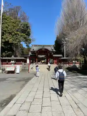 秩父神社の山門・神門