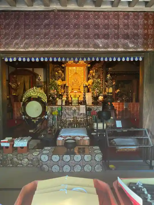 護国之寺の本殿・本堂