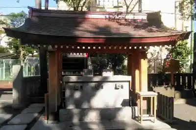 お三の宮日枝神社の手水舎