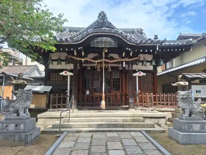 柴島神社の{uncategorized: "未分類", other: "その他", undefined: "問題あり", building: "その他建物", grave: "お墓", sacred_gate: "鳥居", guardian: "狛犬", statue: "像", buddha: "仏像", history: "歴史", nature: "自然", garden: "庭園", animal: "動物", pagoda: "塔", temizu: "手水舎", mountain_gate: "山門・神門", sanctuary: "本殿・本堂", subordinate: "末社・摂社", art: "芸術", scenery: "景色", jizo: "地蔵", ema: "絵馬", goshuin: "御朱印", omikuji: "おみくじ", items: "授与品その他", amulet: "お守り", goshuincho: "御朱印帳", eats: "食事", festival: "お祭り", votive_dance: "神楽", shichigosan: "七五三参", wedding: "結婚式", experience: "体験その他", initially: "初詣", around: "周辺", anti_infection: "感染症対策"}