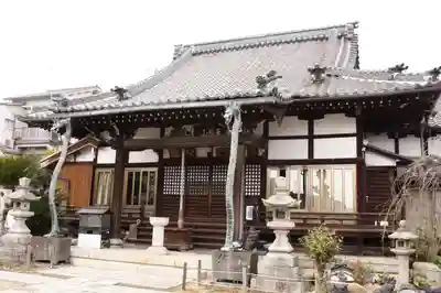 明泉寺の本殿・本堂